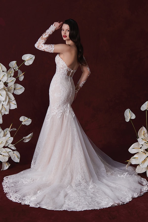 stylis-wedding-dresses-justin-alexander-for-brides-that-want-to-impress_18