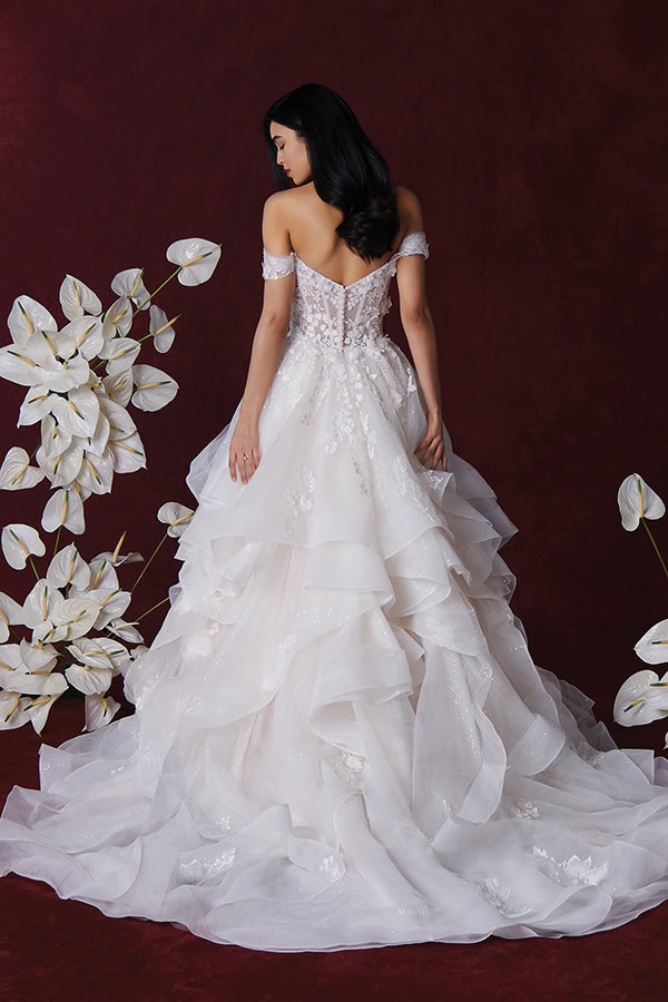 stylis-wedding-dresses-justin-alexander-for-brides-that-want-to-impress_20
