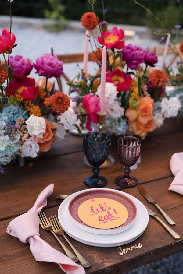 summer-wedding-beach-flowers-bright-colors_20