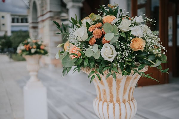 beautiful-summer-wedding-romantic-flower-arrangements_16