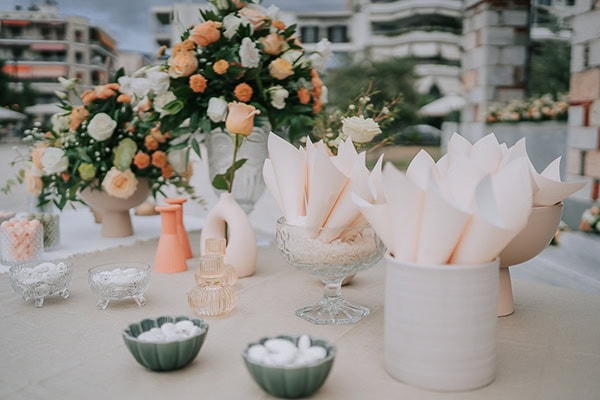 beautiful-summer-wedding-romantic-flower-arrangements_17