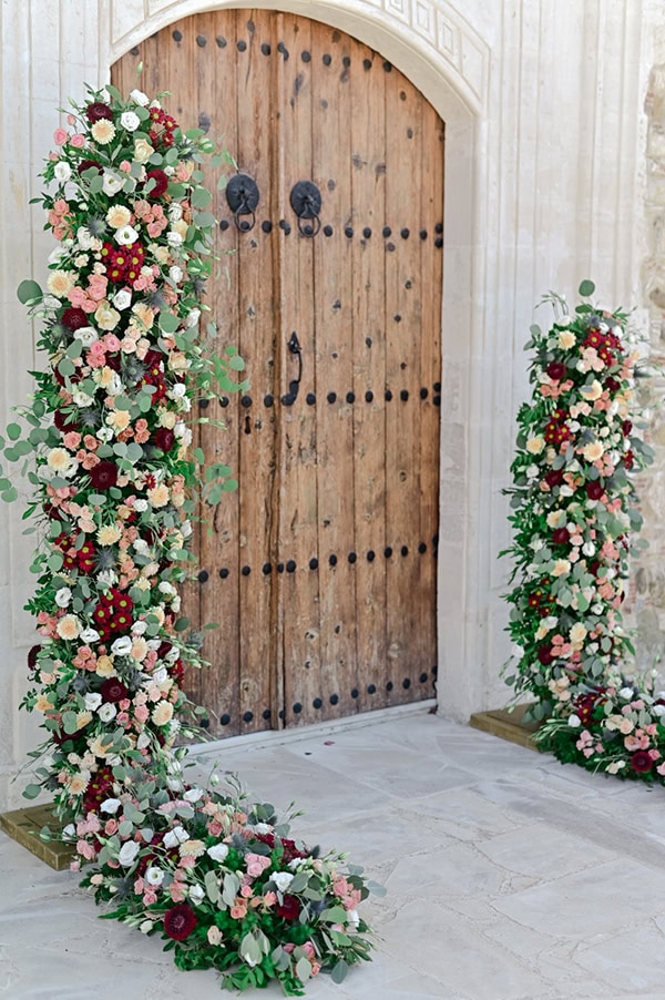 beautiful-wedding-colorful-flowers-warm-atmosphere_05