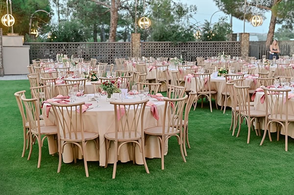 beautiful-wedding-colorful-flowers-warm-atmosphere_19