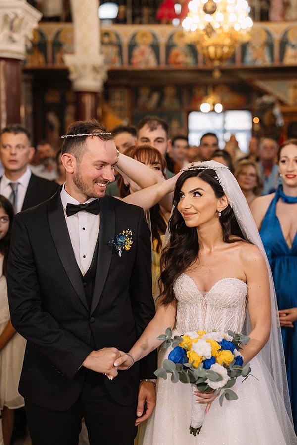 beautiful-wedding-shades-blue-yellow_14