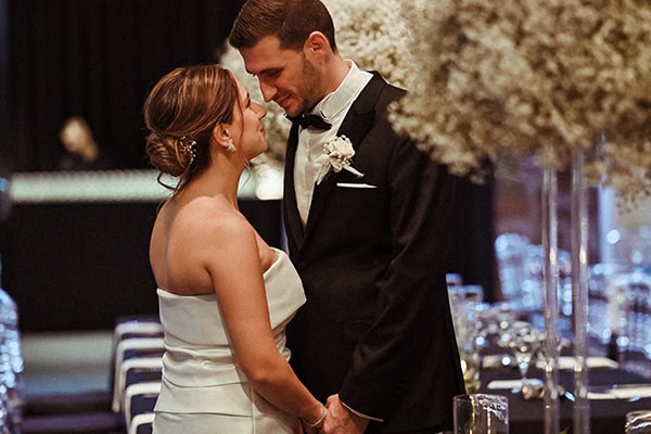 Μοντέρνος γάμος με black & white λεπτομέρειες | Γεωργια & Δημος