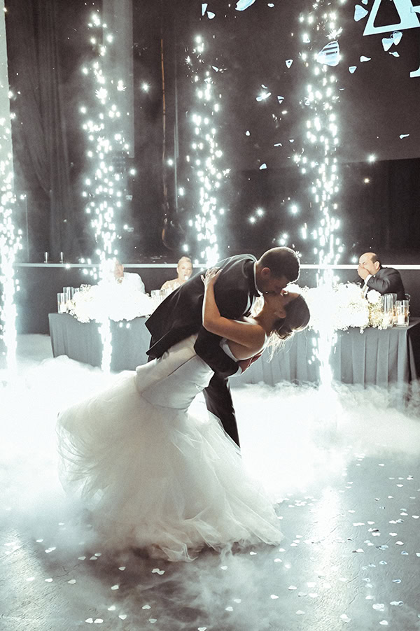 modern-wedding-black-white-details_32