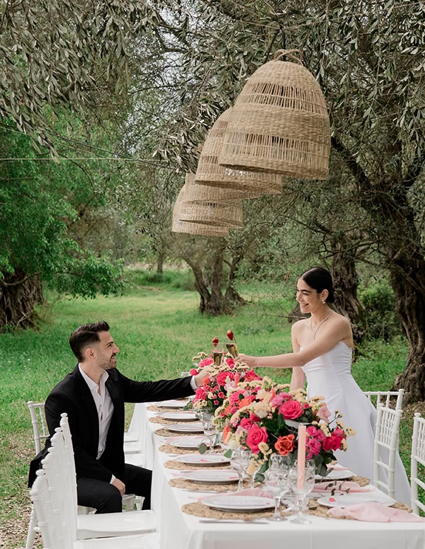 romantic-rustic-wedding-setting-forest_01