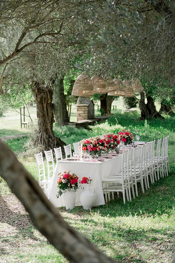 romantic-rustic-wedding-setting-forest_10