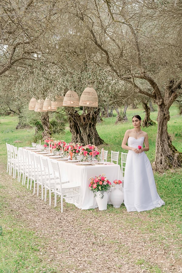 romantic-rustic-wedding-setting-forest_15