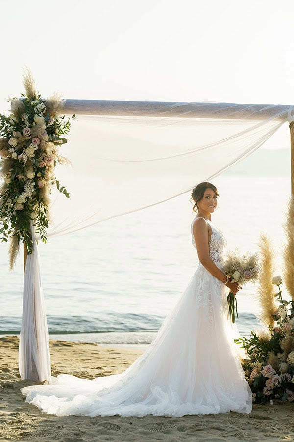 romantic-wedding-boho-decoration-beach_03