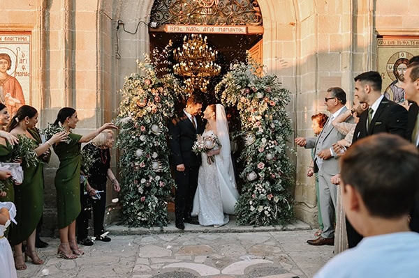 special-wedding-protea-olive-leaves_01