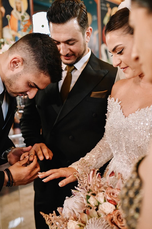 special-wedding-protea-olive-leaves_11