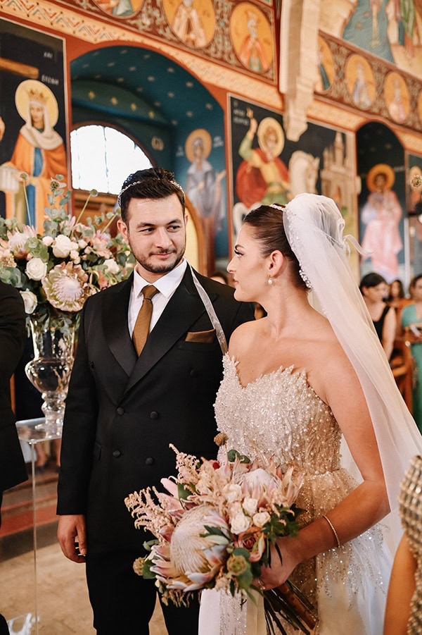 special-wedding-protea-olive-leaves_13