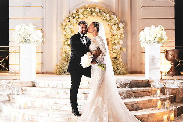 Καλοκαιρινός γάμος με stylish ζευγάρι και λευκά λουλούδια | Εβίτα & Πολύβιος Καλοκαιρινός γάμος με stylish ζευγάρι και λευκά λουλούδια | Εβίτα & Πολύβιος