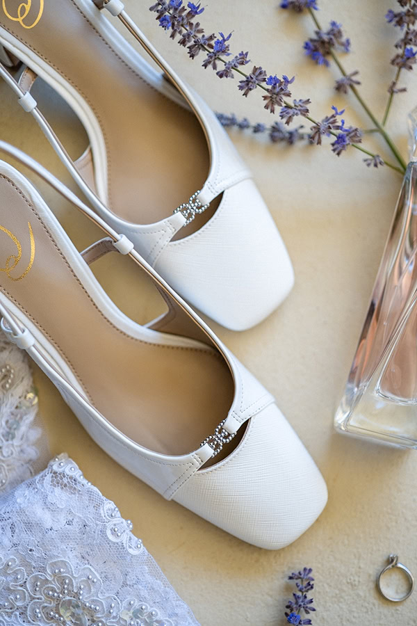 summer-wedding-tino-baptism-colorful-flowers_05