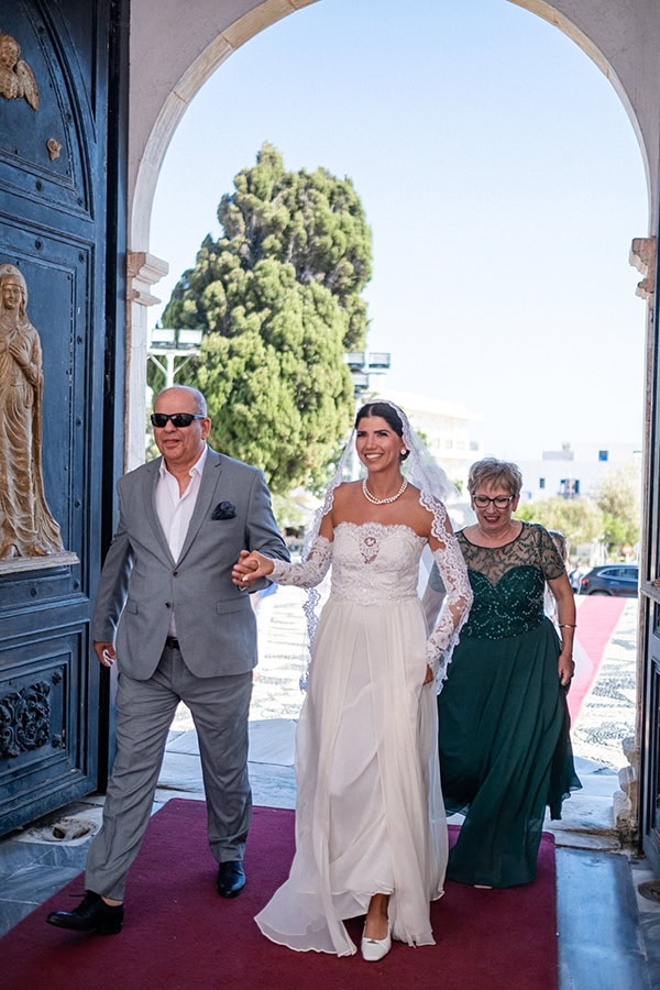 summer-wedding-tino-baptism-colorful-flowers_12