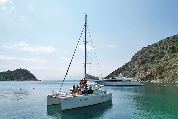 unique-bachelorette-party-catamaran_03