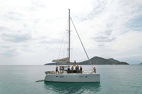 unique-bachelorette-party-catamaran_10