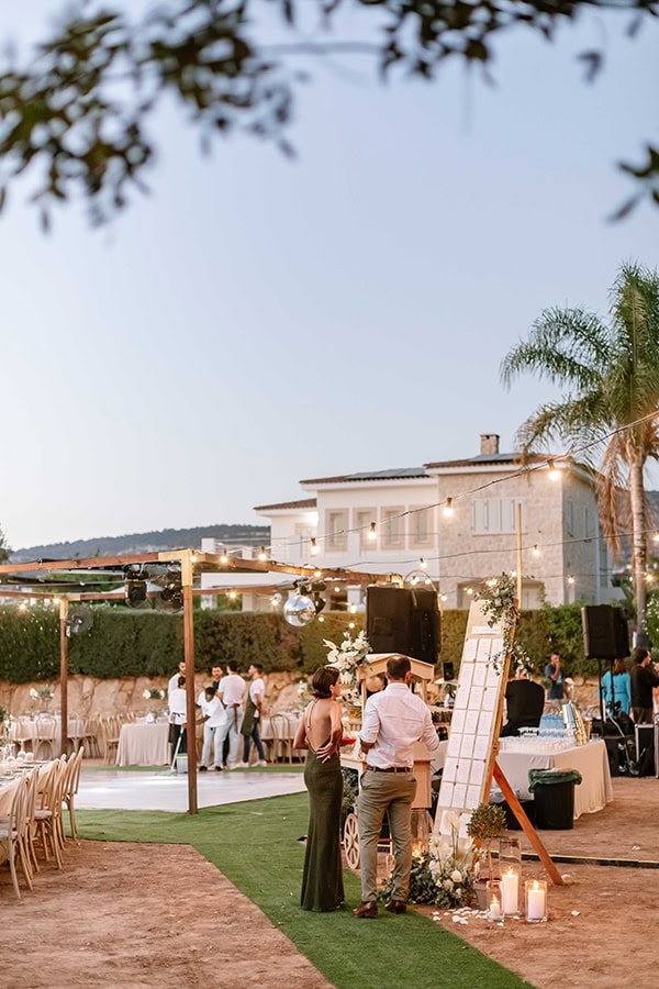 beautiful-wedding-country-style-decoration_27