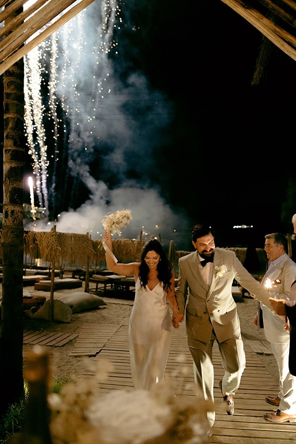 elegant-summer-wedding-kythnos-timeless-beauty_28