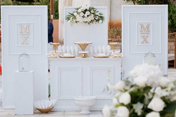 romantic-wedding-drama-white-flowers_07