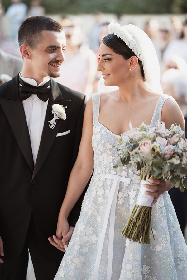 romantic-wedding-with-beautiful-details_13