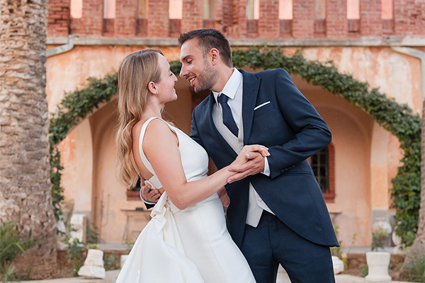 Καλοκαιρινός γάμος με διαχρονική κομψότητα | Δημήτρα & Luis