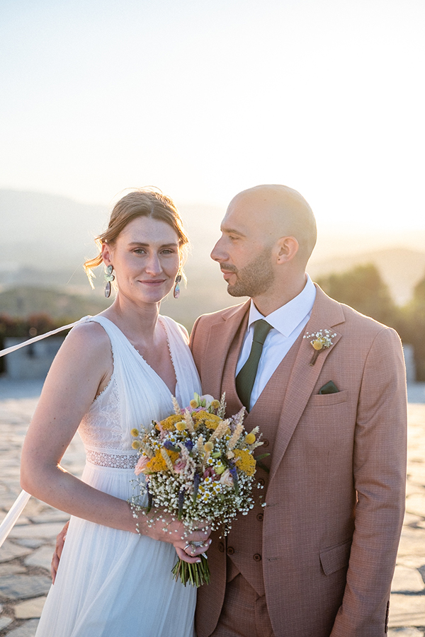 summer-wedding-wild-flowers-yellow-hues_01