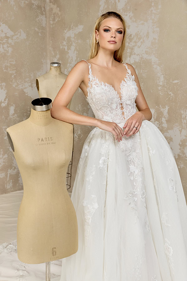 timeless-modern-wedding-dresses-justin-alexander_05