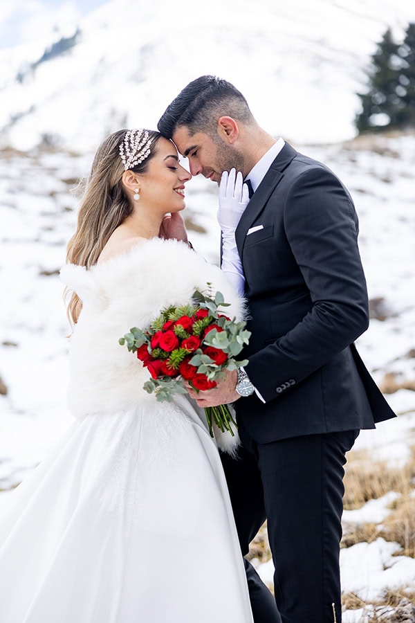 unique-wedding-winter-setting_04