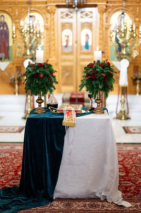 unique-wedding-winter-setting_11
