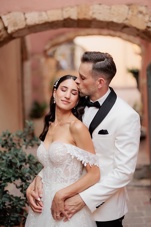 beautiful-destination-wedding-crete-pastel-colors_28