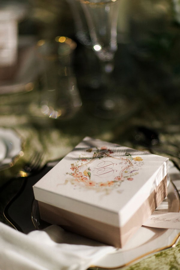 impressive-wedding-limassol-romantic-elements_21