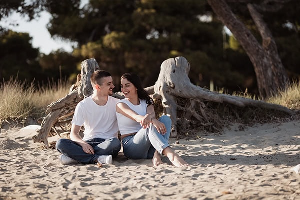 lovely-prewedding-photoshoot-by-the-sea_06