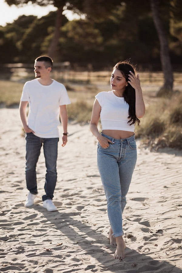 lovely-prewedding-photoshoot-by-the-sea_07