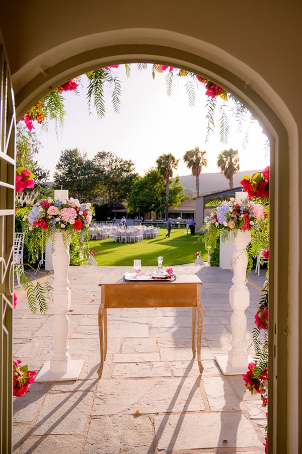 lovely-summer-wedding-athens-colorful-flowers_09
