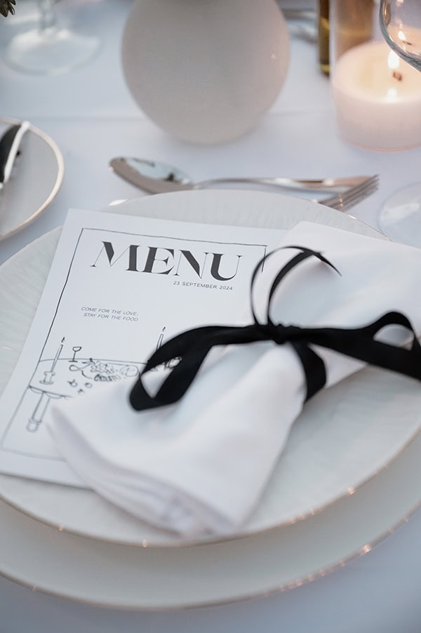 modern-wedding-black-white-decor-fun_13