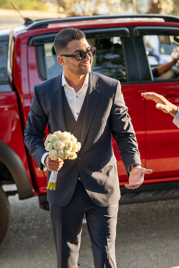 romantic-summer-wedding-bourgainvillea-ktima-kleopatra_11