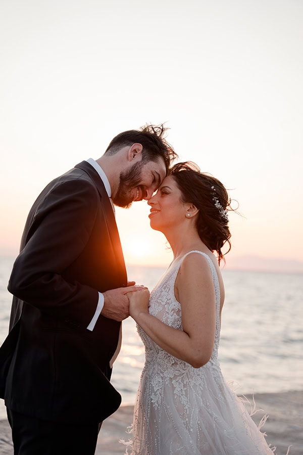 romantic-wedding-white-blossom_03