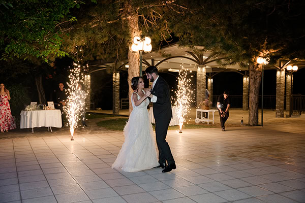 romantic-wedding-white-blossom_13