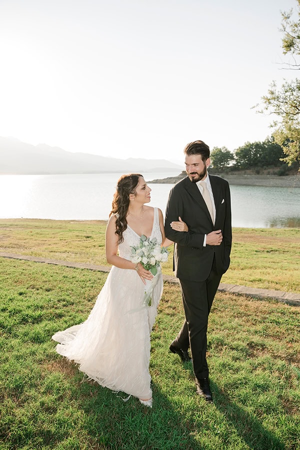 romantic-wedding-white-blossom_15