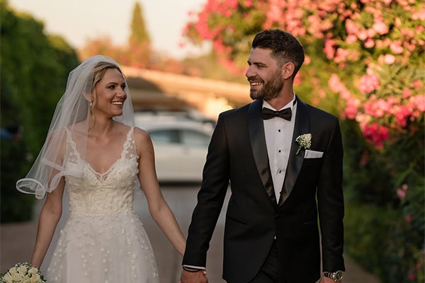 Καλοκαιρινός γάμος στο Μουσείο Οίνου με ρομαντικές λεπτομέρειες | Νατάσα & Πάνος