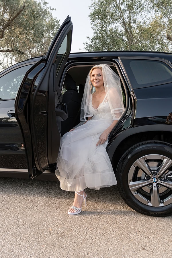 summer-wedding-markou-wine-museum-romantic-details_12