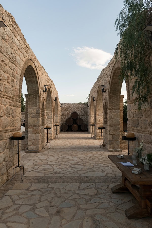 summer-wedding-markou-wine-museum-romantic-details_20