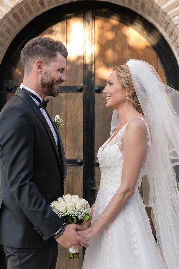 summer-wedding-markou-wine-museum-romantic-details_22