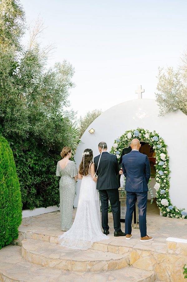 summer-wedding-romantic-flower-arrangements_13