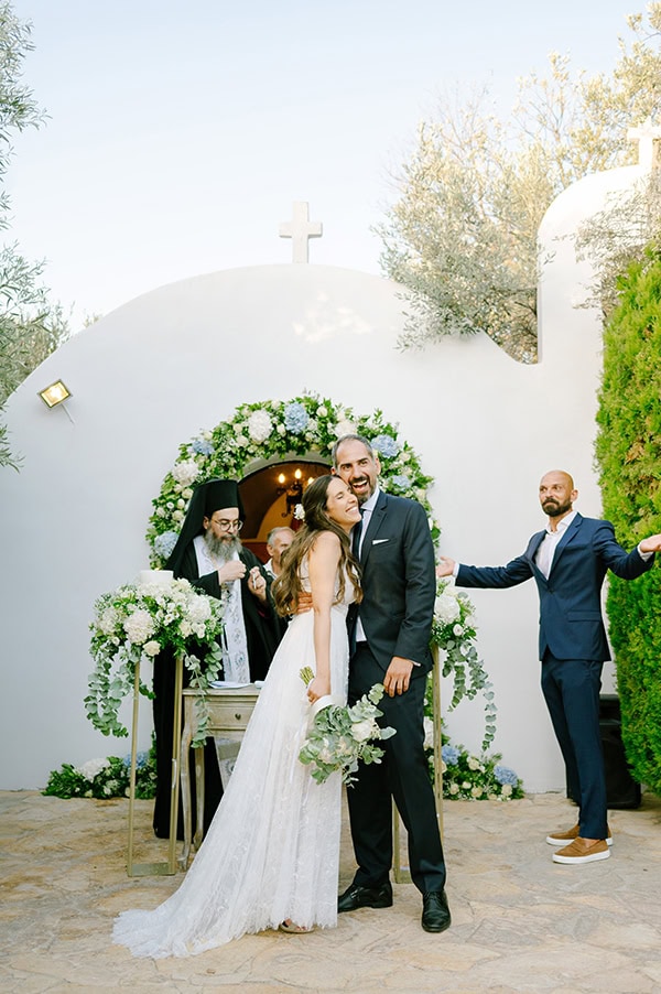 summer-wedding-romantic-flower-arrangements_15