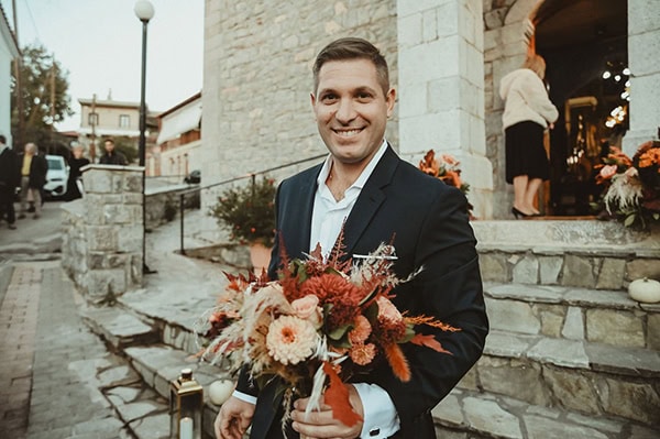 autumn-wedding-filled-florals-earthy-tones_12