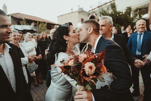 autumn-wedding-filled-florals-earthy-tones_13