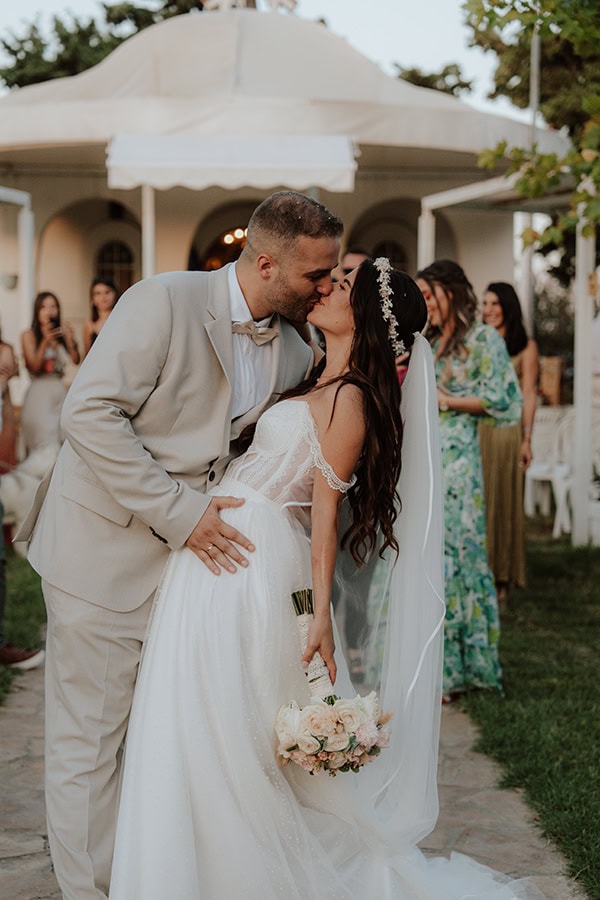 earthy-tones-bohemian-vibes-unique-summer-wedding_13